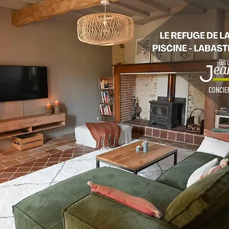 Vakantiehuis Le Refuge De - Charme & Serenite *